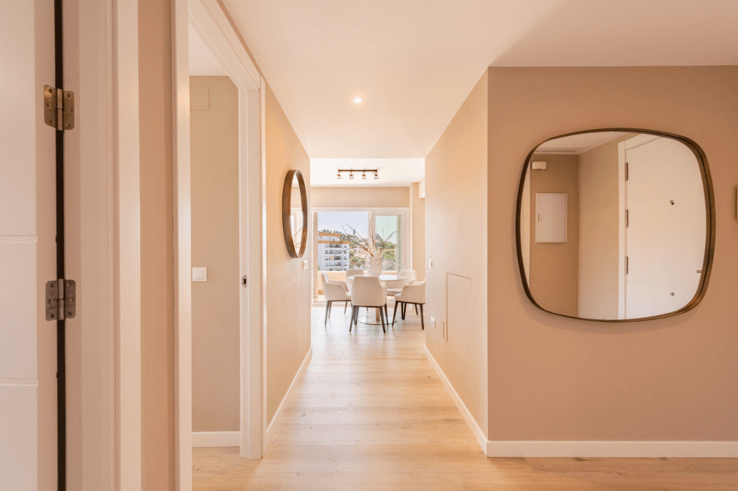 
                                                Vente
                                                 Appartement à Albatros