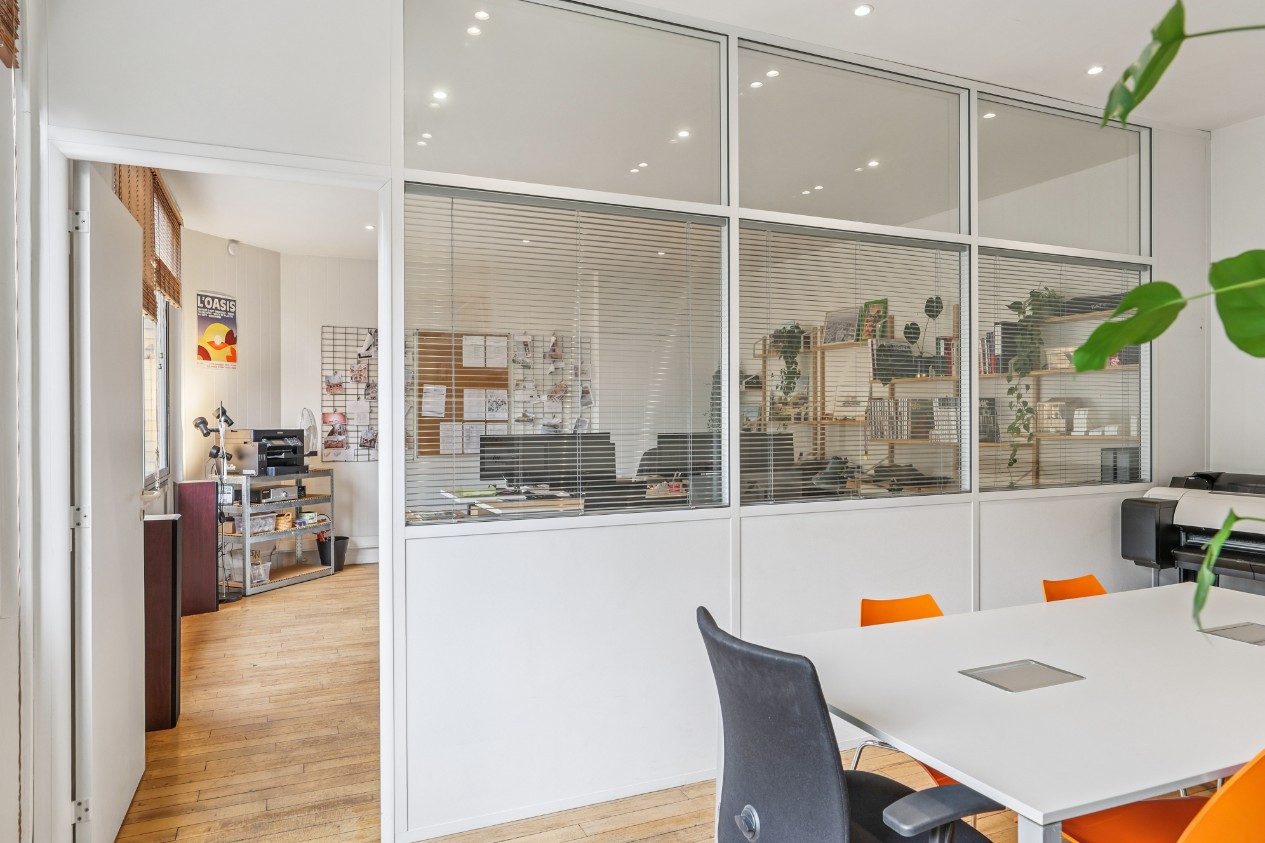 
                                                Vente
                                                 Appartement à aménager - Paris 18e
