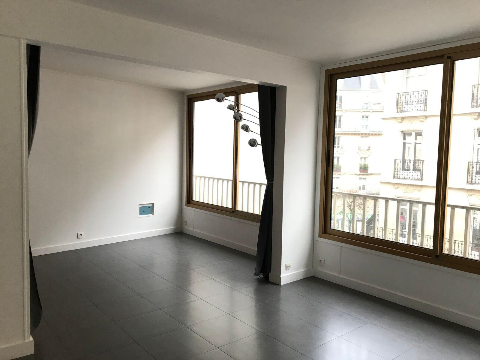 
                                                Location
                                                 Appartement à Charles de Gaulle Etoile-Ternes