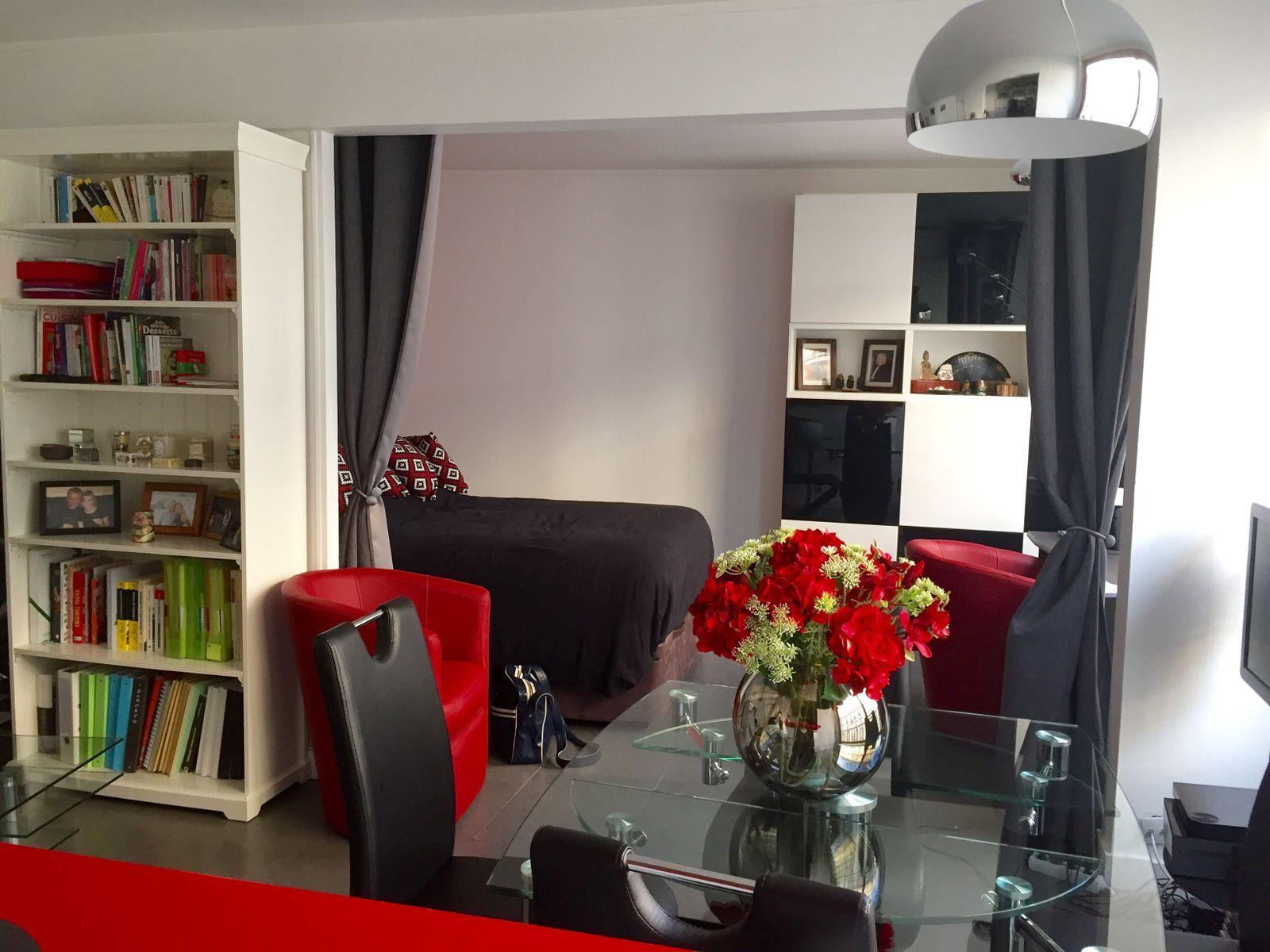 
                                                Location
                                                 Appartement à Charles de Gaulle Etoile-Ternes