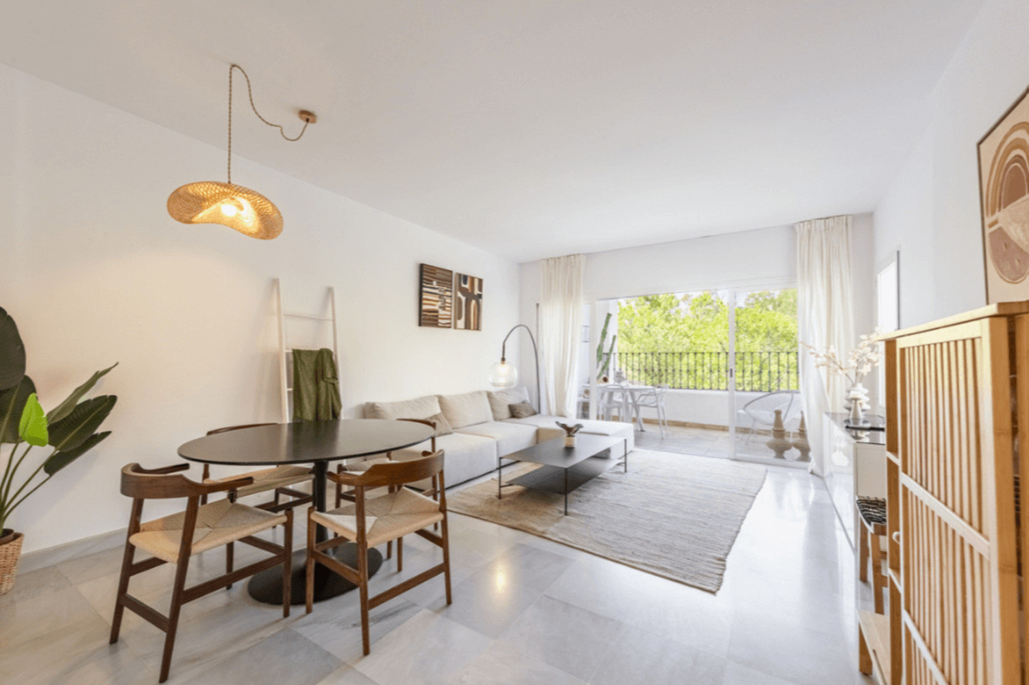 
                                                Vente
                                                 Appartement à Eagle Village