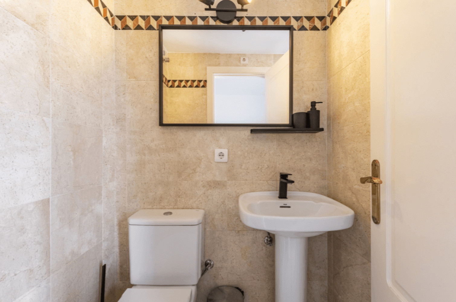
                                                Vente
                                                 Appartement à Eagle Village