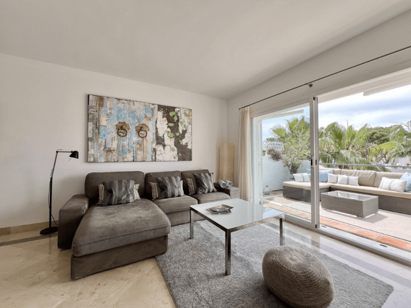 
                                                Vente
                                                 Appartement à El Presidente