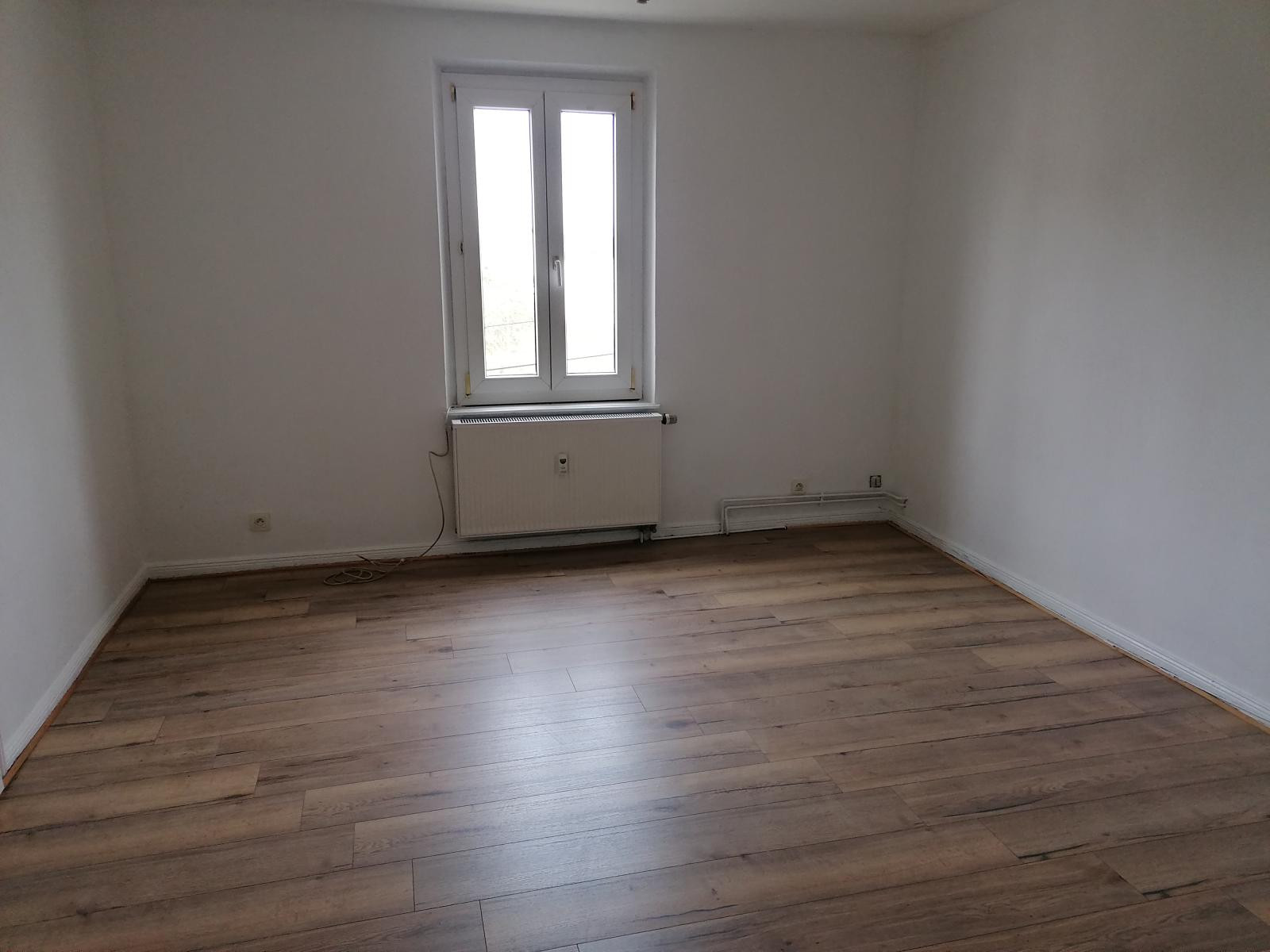 
                                                Location
                                                 Appartement à l'étage d'une maison individuelle