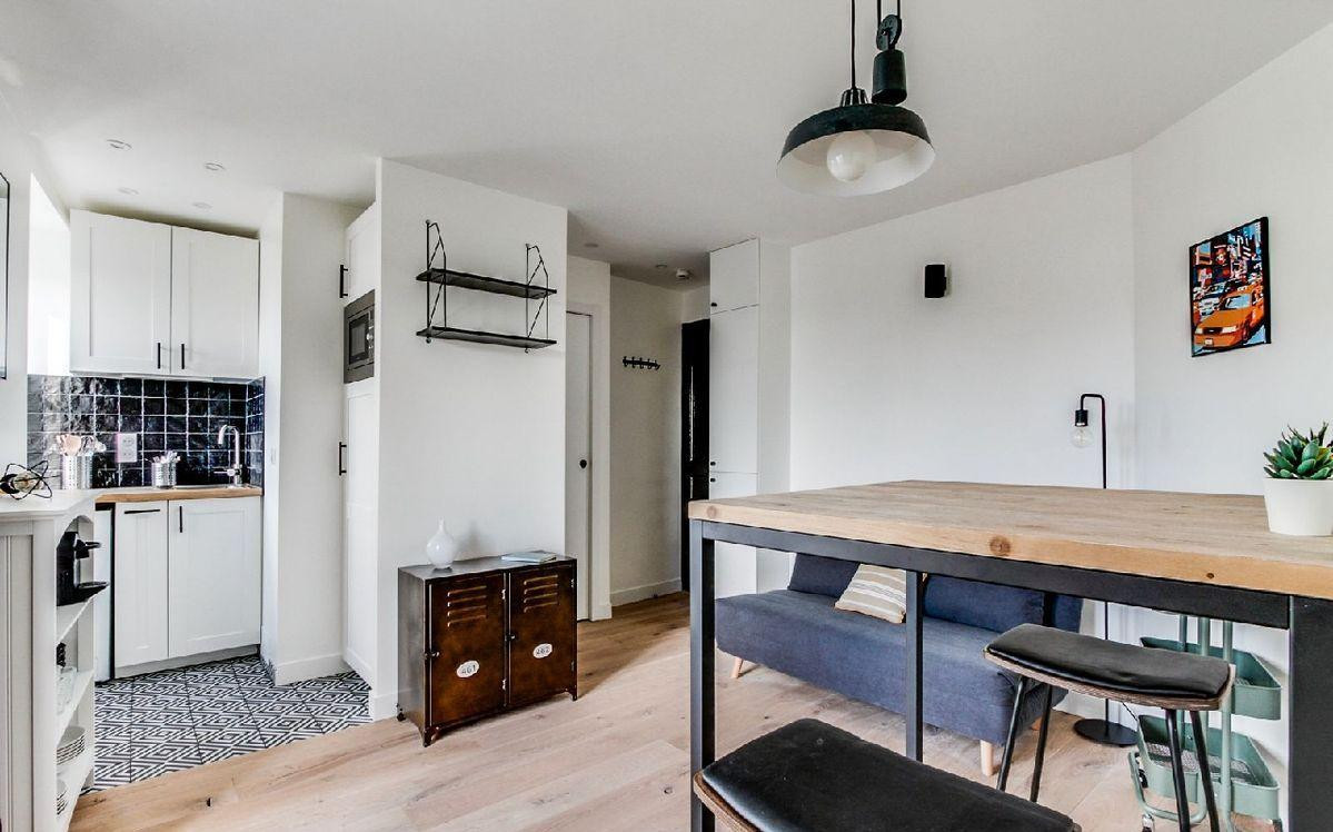 
                                                Location
                                                 Appartement à louer 34m2 - 75011