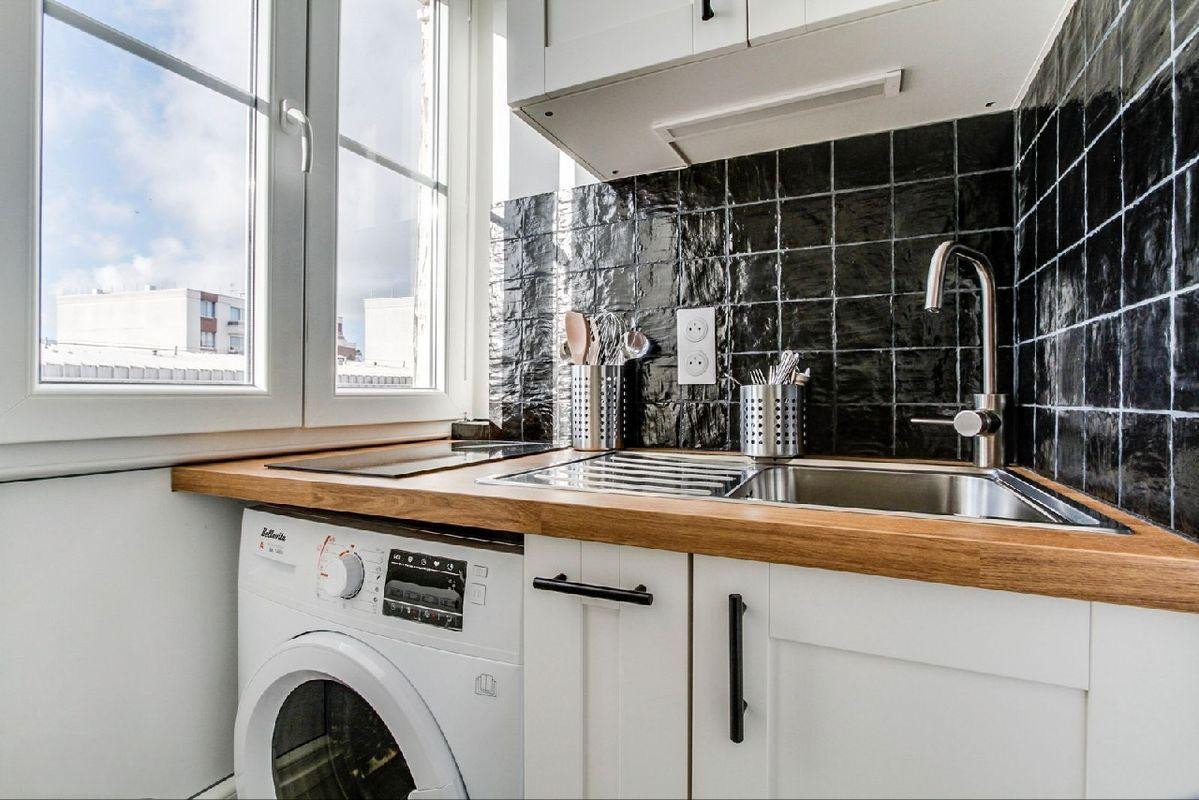 
                                                Location
                                                 Appartement à louer 34m2 - 75011