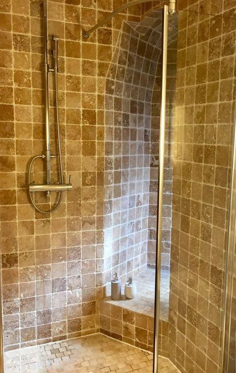 
                                                Location
                                                 Appartement à louer en plein coeur du marais