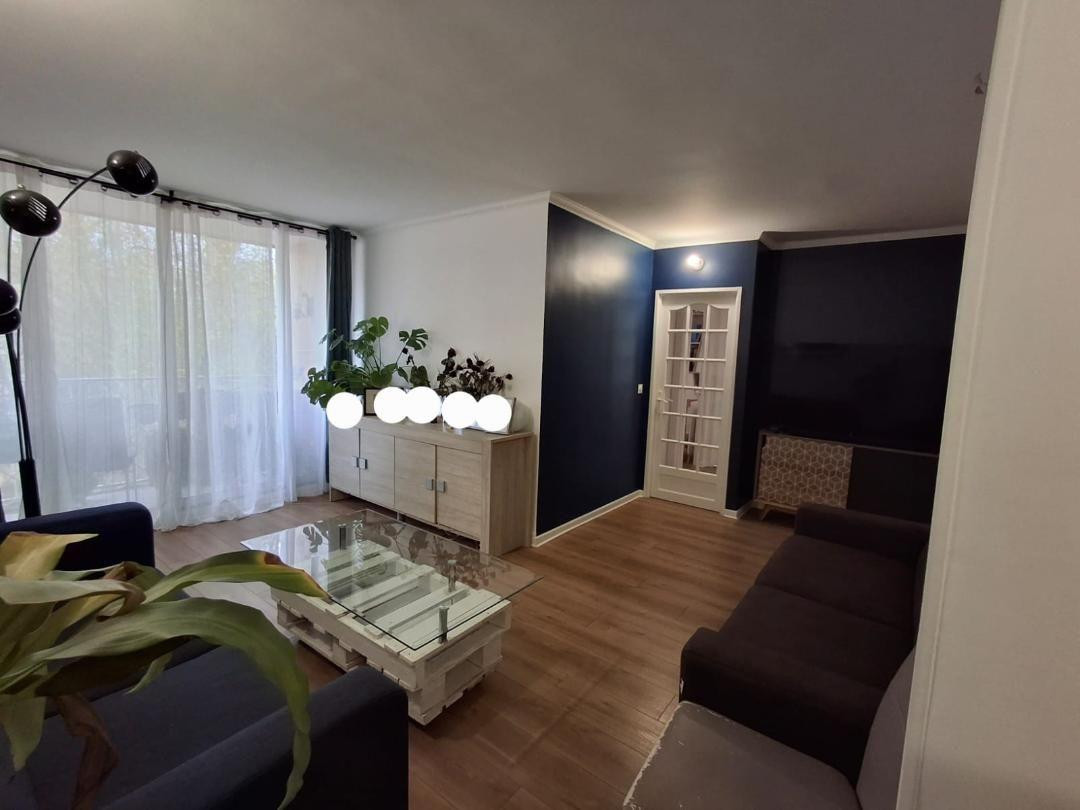 
                                                Location
                                                 Appartement à louer entièrement ou en colocation