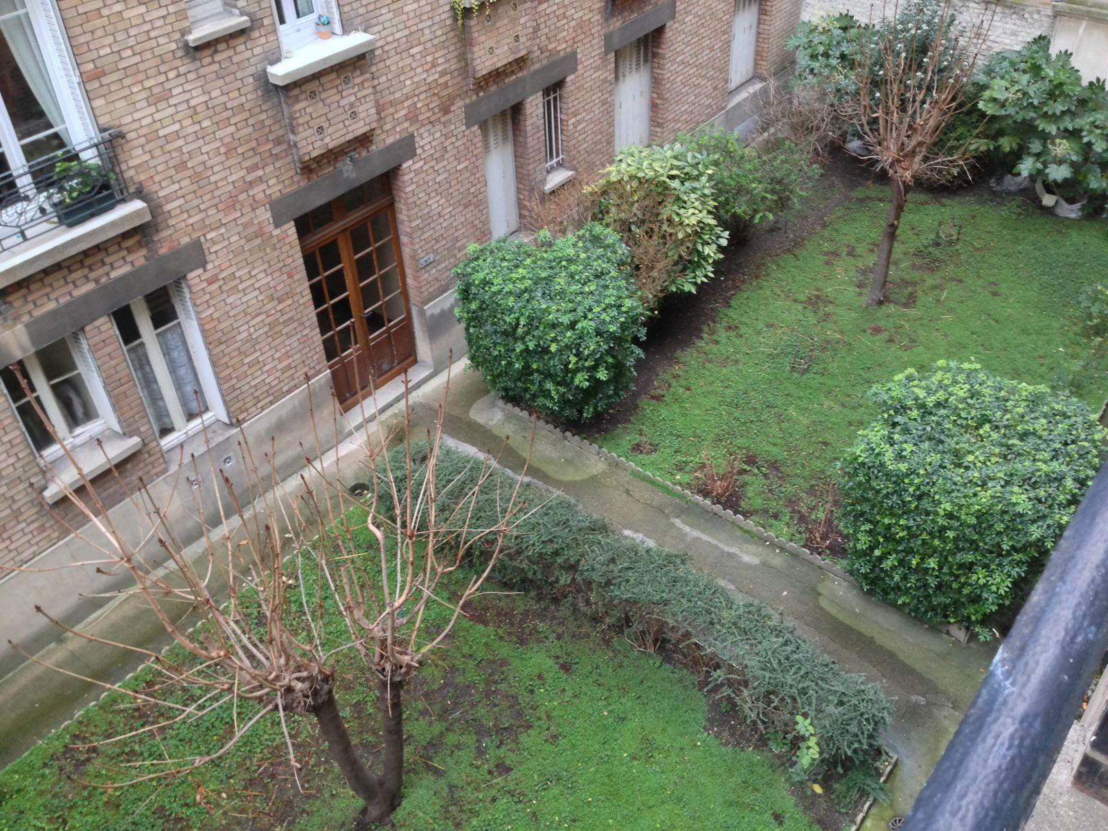 
                                                Location
                                                 Appartement à louer quartier Jules Joffrin
