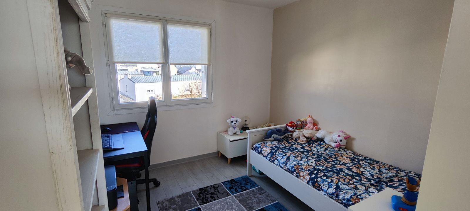 
                                                Location
                                                 APPARTEMENT A LOUER - T5 95M2