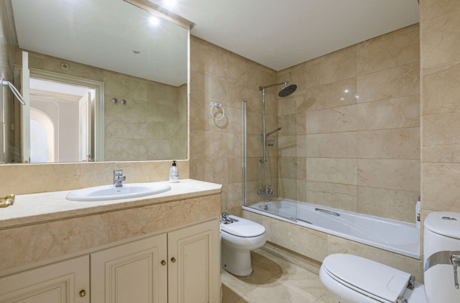 
                                                Vente
                                                 Appartement à Puerto Banus Marina Banus