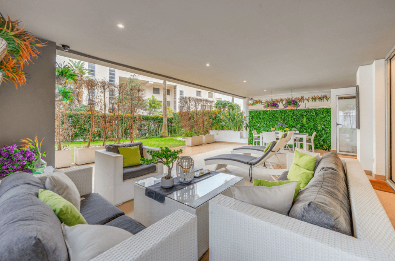 
                                                Vente
                                                 Appartement à Royal Banus