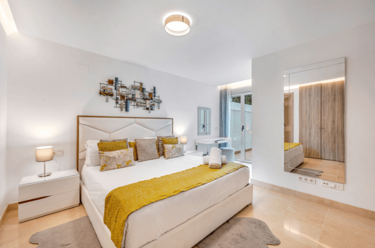 
                                                Vente
                                                 Appartement à Royal Banus