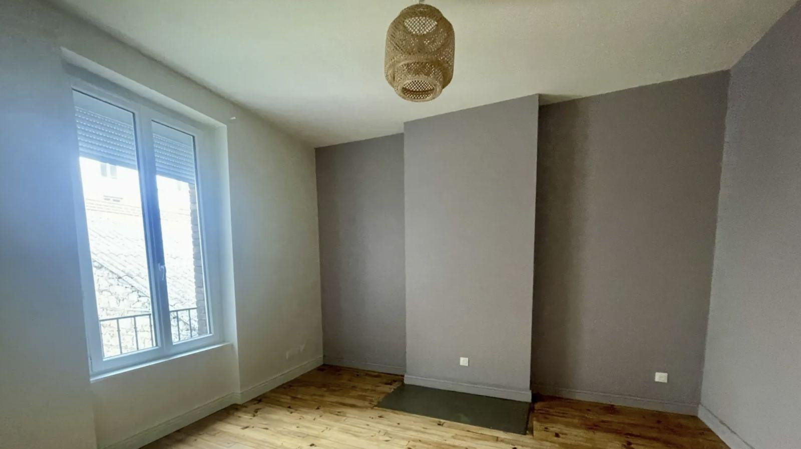
                                                Location
                                                 Appartement à Saint-Étienne
