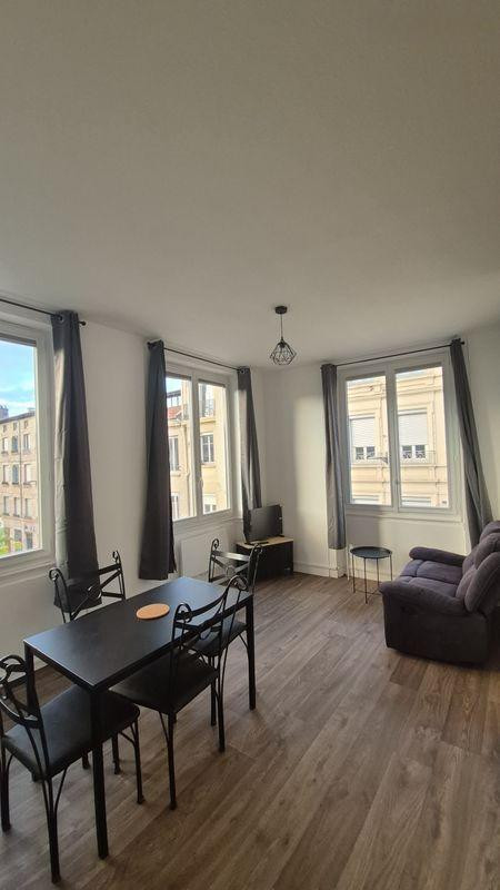 
                                                Location
                                                 Appartement à Saint-Etienne
