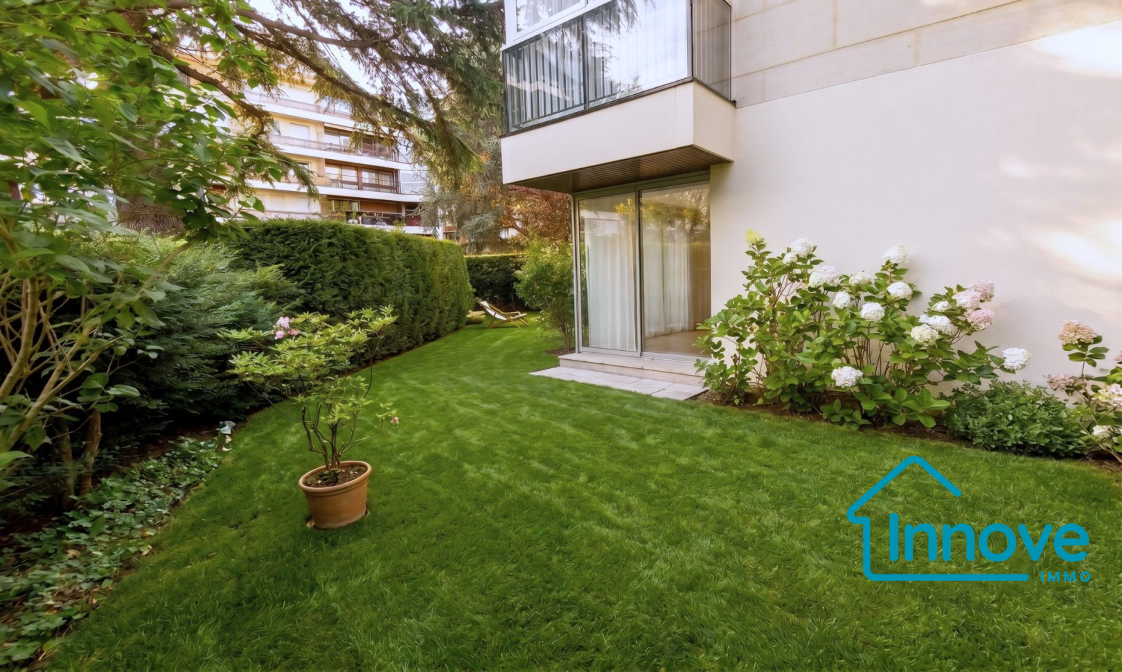 
                                                Vente
                                                 APPARTEMENT A VENDRE - LE CHESNAY-ROCQUENCOURT - AVEC JARDIN ET