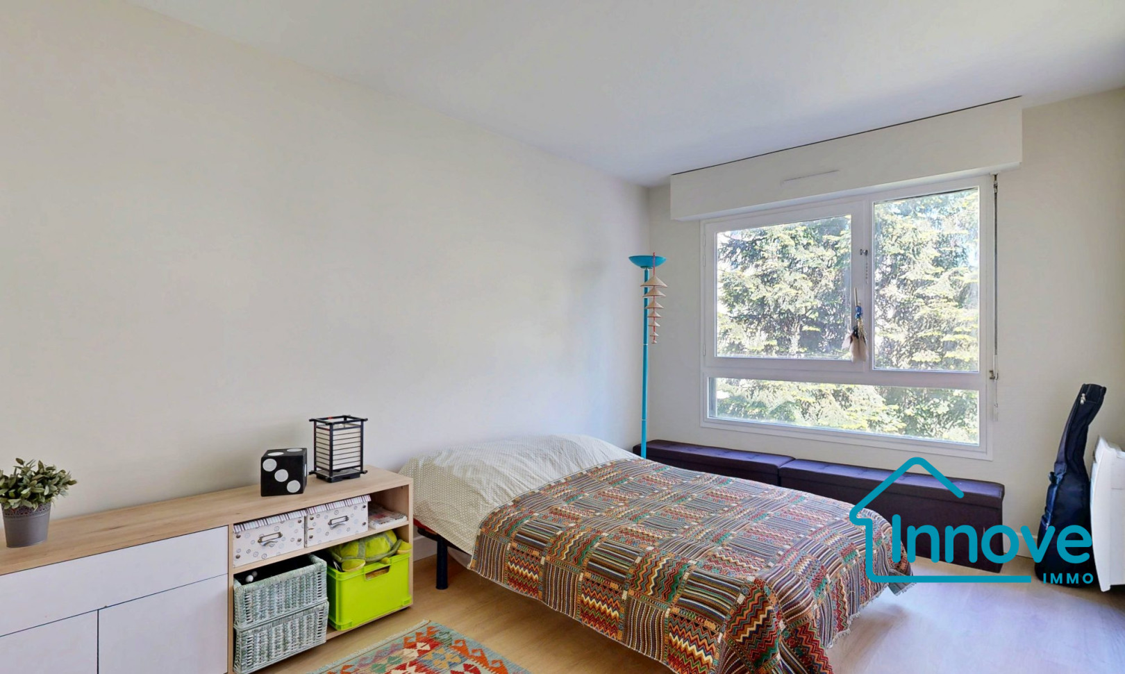 
                                                Vente
                                                 APPARTEMENT A VENDRE - LE CHESNAY ROCQUENCOURT - GRANDE PIECE D