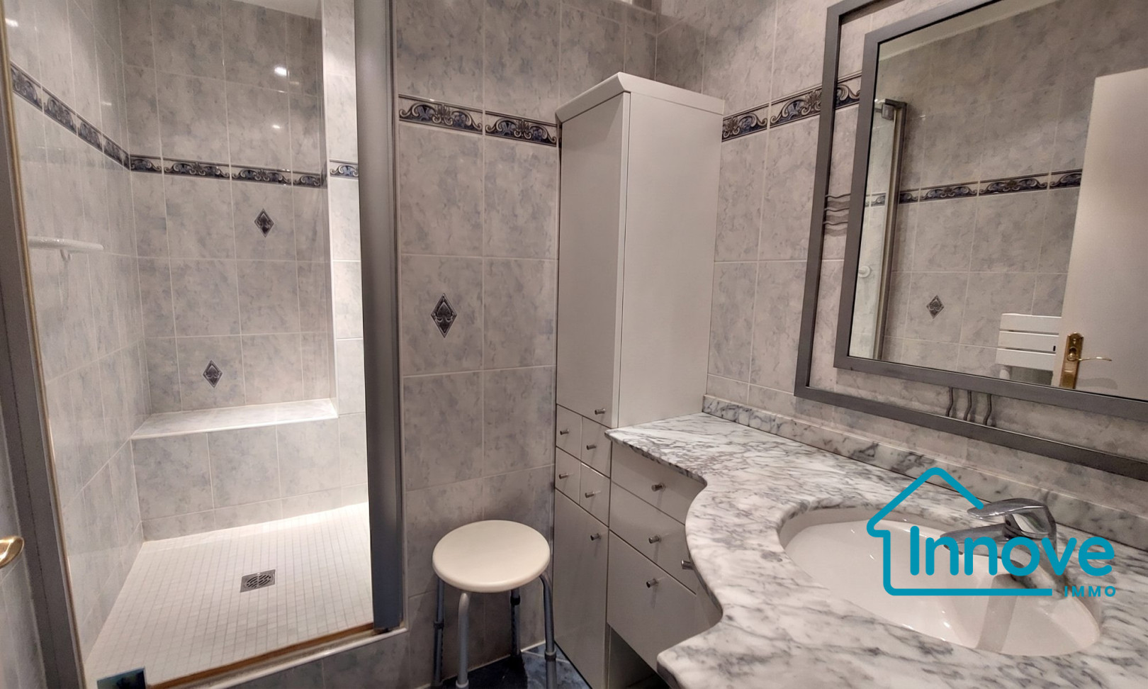 
                                                Vente
                                                 APPARTEMENT A VENDRE - LE CHESNAY ROCQUENCOURT - GRANDE PIECE DE