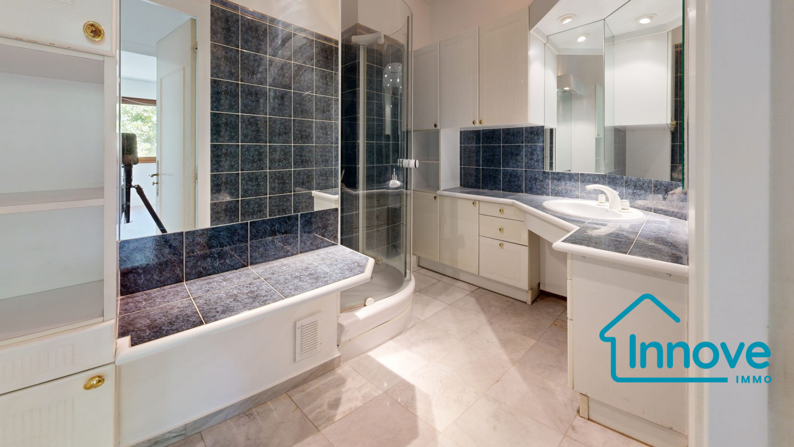 
                                                Vente
                                                 APPARTEMENT A VENDRE - LE CHESNAY ROCQUENCOURT - LUMINEUX & SANS