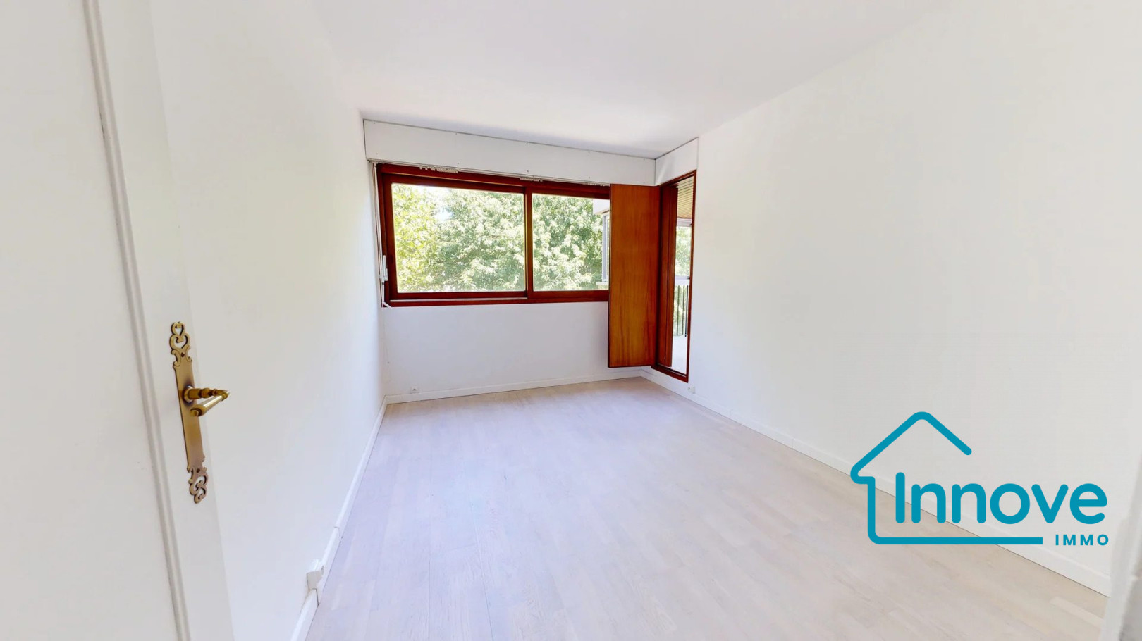 
                                                Vente
                                                 APPARTEMENT A VENDRE - LE CHESNAY ROCQUENCOURT - LUMINEUX & SANS