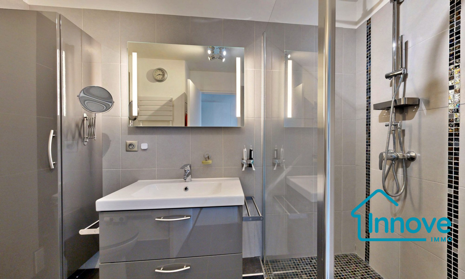 
                                                Vente
                                                 APPARTEMENT A VENDRE - NOISY LE ROI - LUMINEUX ET SANS TRAVAUX