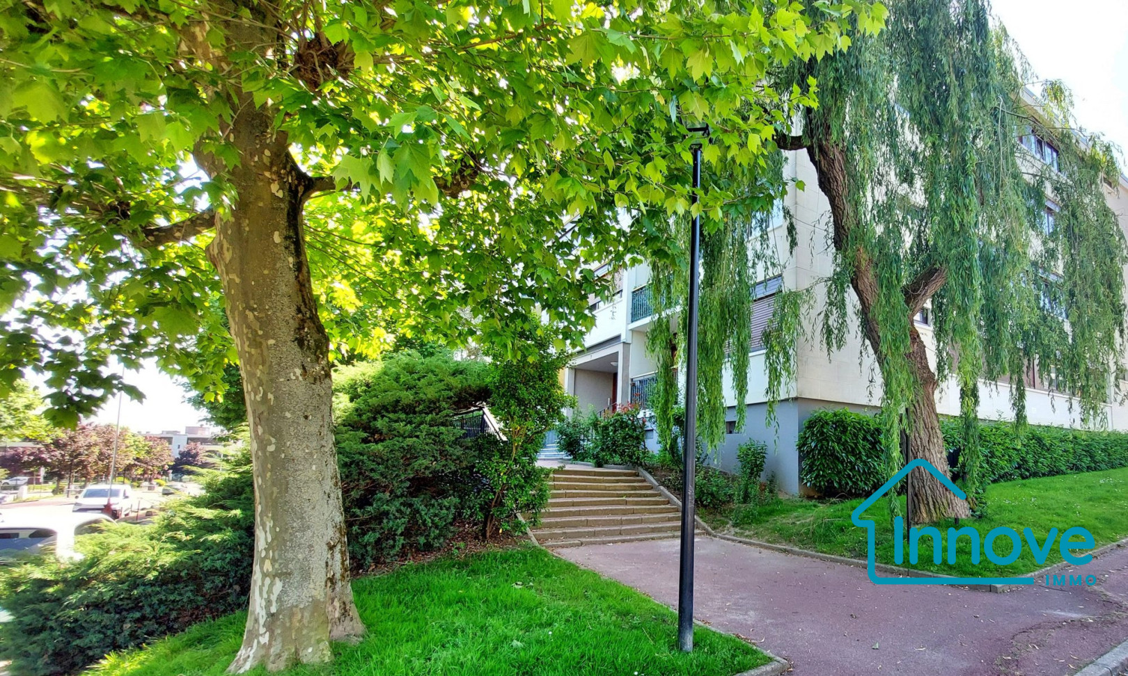 
                                                Vente
                                                 APPARTEMENT A VENDRE - NOISY LE ROI - LUMINEUX ET SANS TRAVAUX