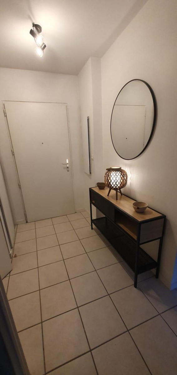 
                                                Location
                                                 Appartement à Villeurbanne proche Part Dieu.