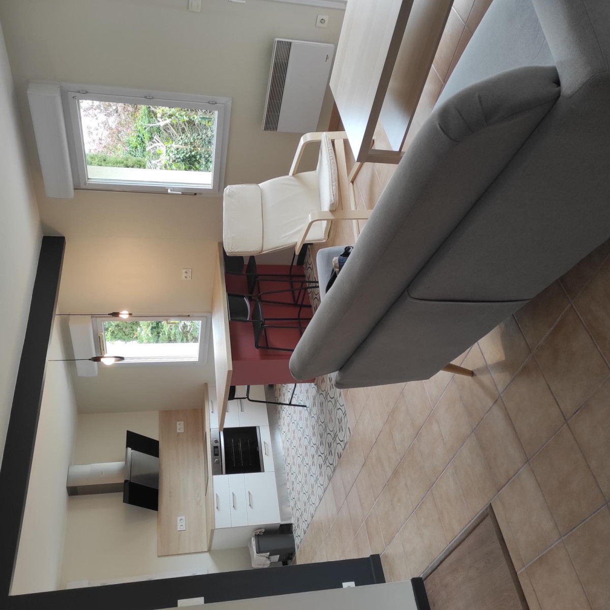 
                                                Location
                                                 Appartement  agréable lumineux chaleureux