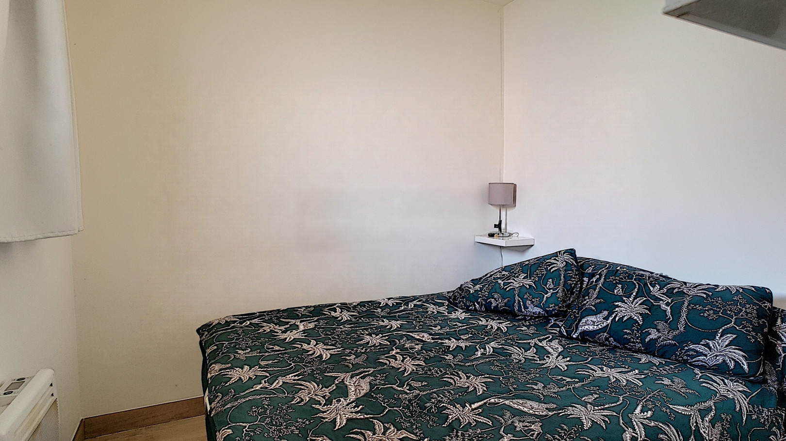 
                                                Location
                                                 Appartement  - Appartement  - 2 pièces  - 31.0 m²