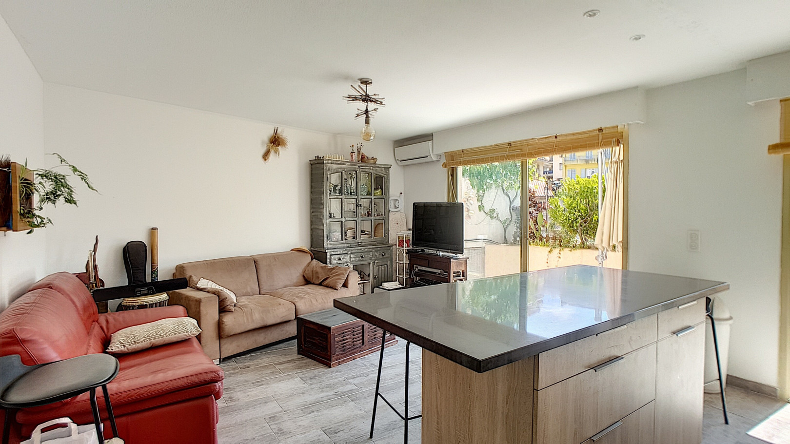 
                                                Location
                                                 Appartement  - Appartement  - 3 pièces  - 56.84 m²
