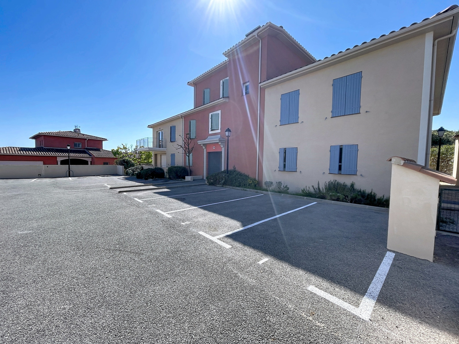 
                                                Location
                                                 Appartement  - Appartement  - 3 pièces  - 70.59 m²
