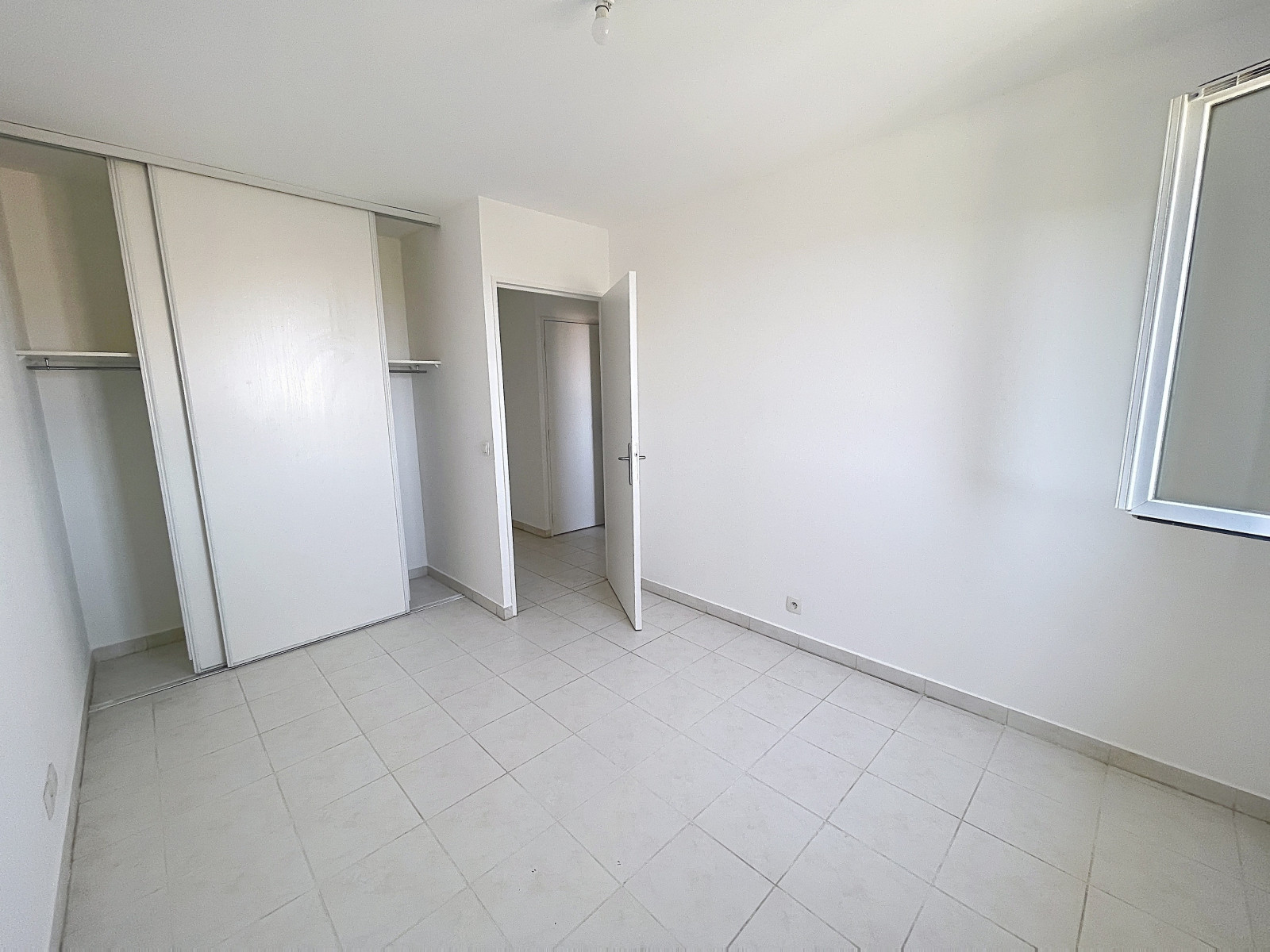 
                                                Location
                                                 Appartement  - Appartement  - 3 pièces  - 70.59 m²