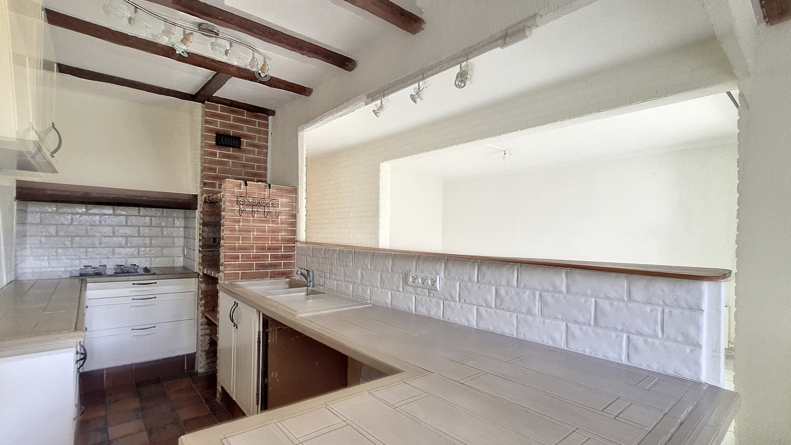 
                                                Location
                                                 Appartement  - Appartement  - 3 pièces  - 73.4 m²