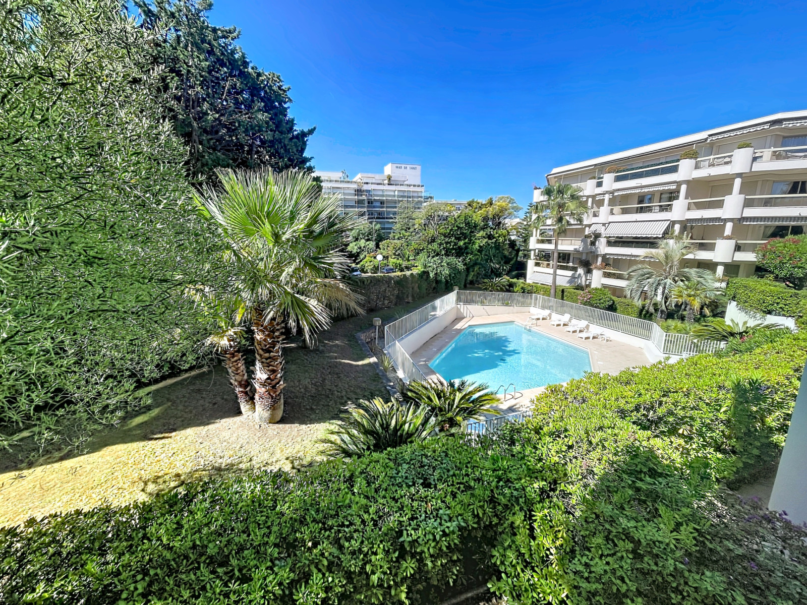 
                                                Location
                                                 Appartement  - Appartement  - 3 pièces  - 84.05 m²