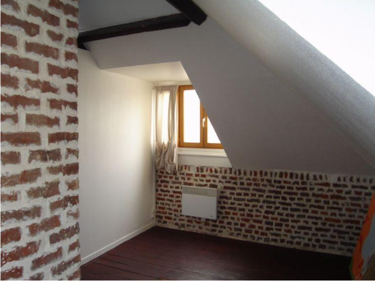 
                                                Location
                                                 Appartement atypique Lille hyper centre