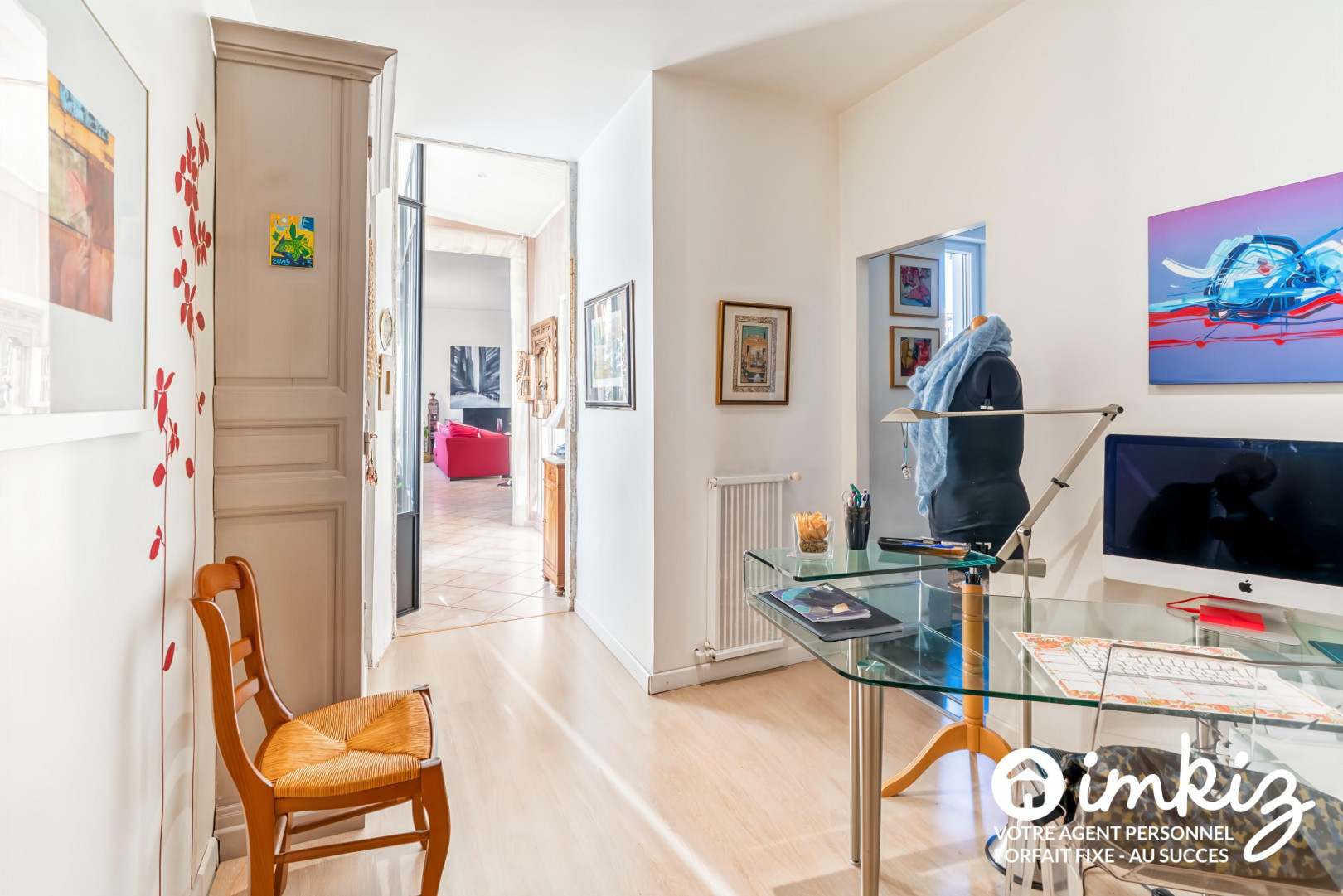 
                                                Vente
                                                 Appartement atypique - Parking