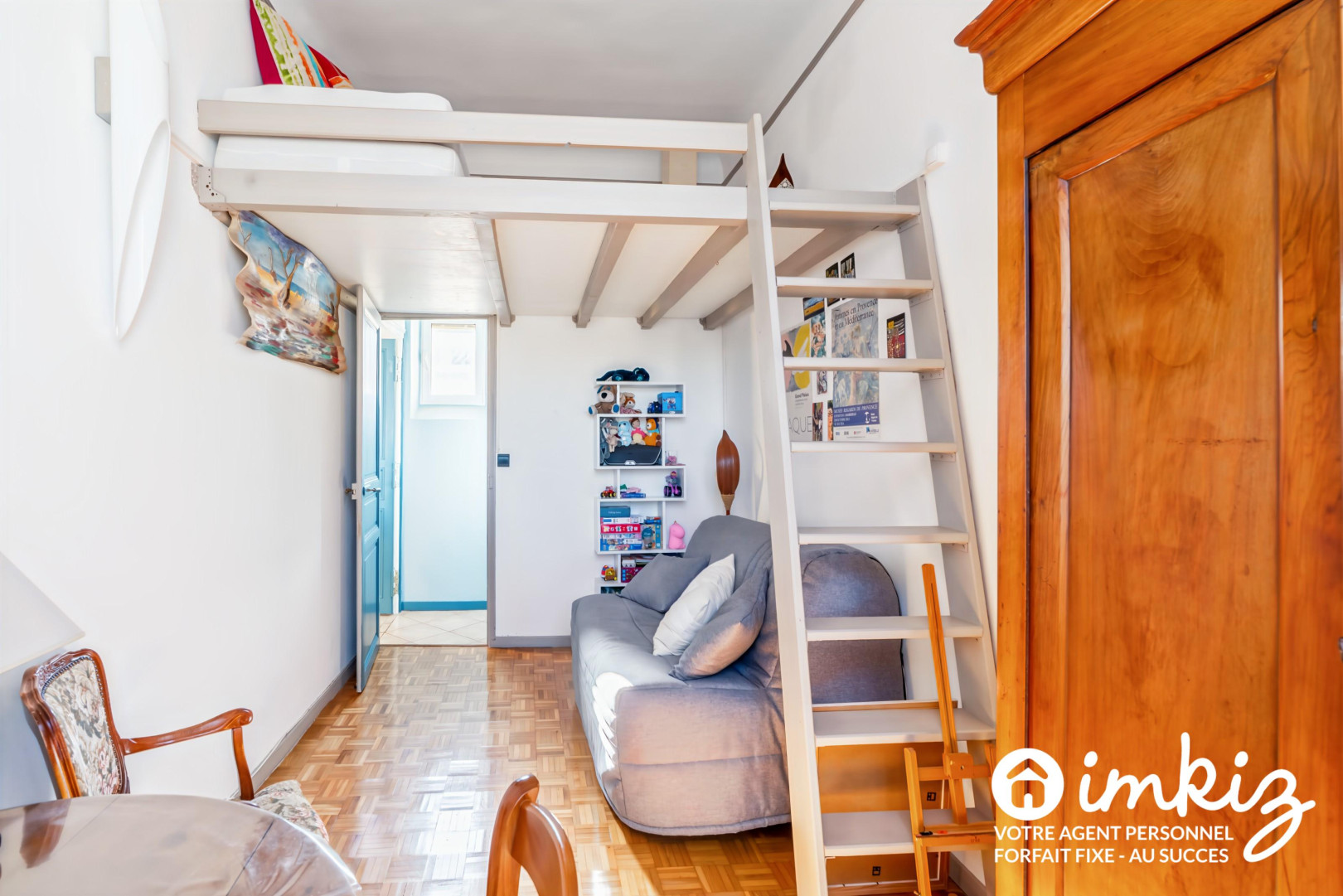 
                                                Vente
                                                 Appartement atypique - Parking