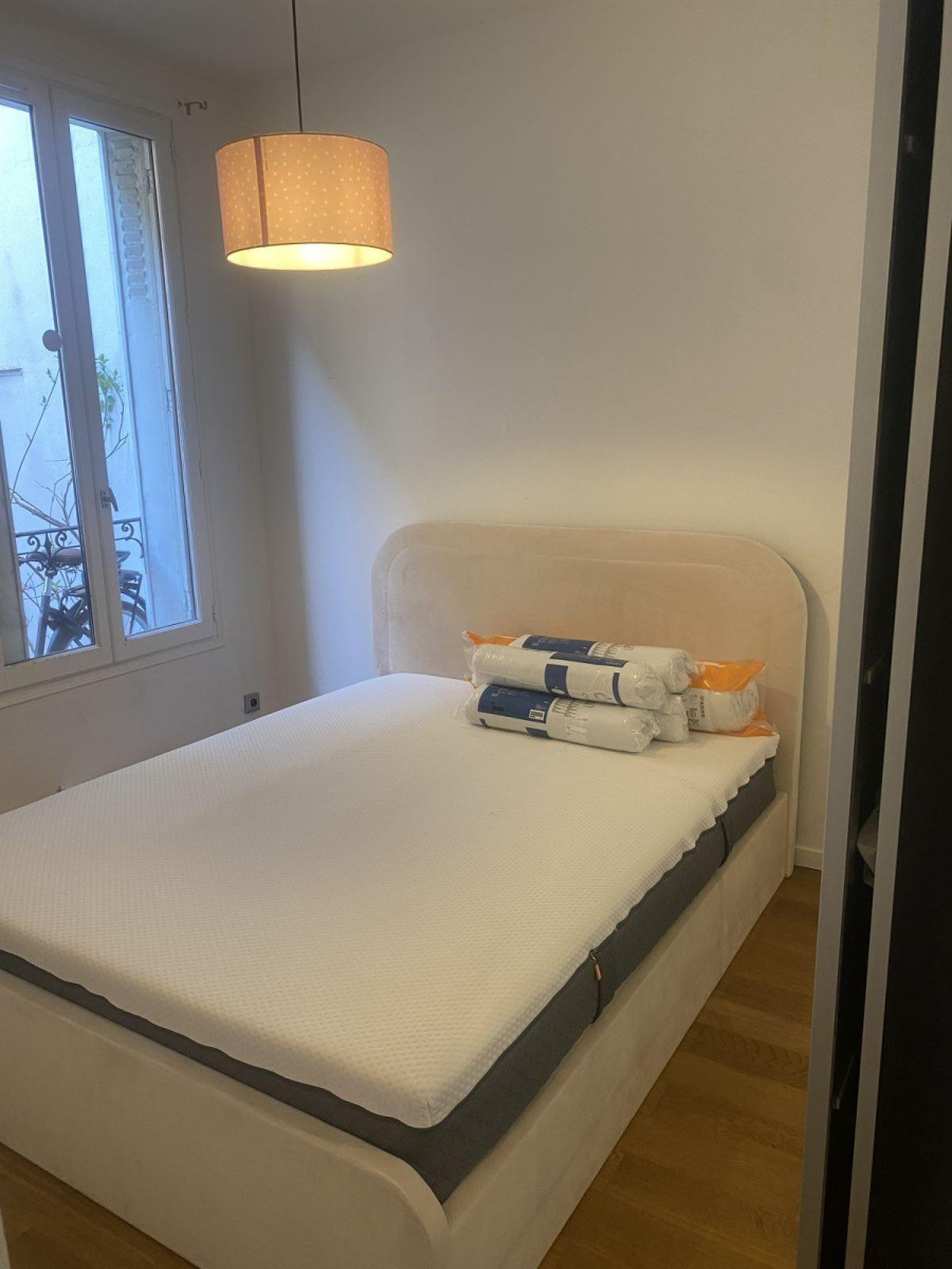 
                                                Location
                                                 Appartement atypique , proche de paris