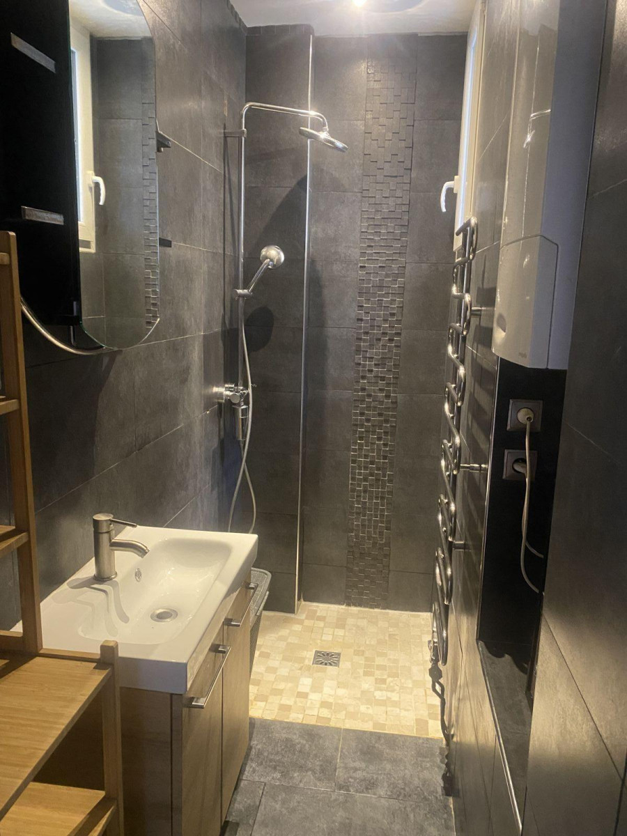 
                                                Location
                                                 Appartement atypique , proche de paris