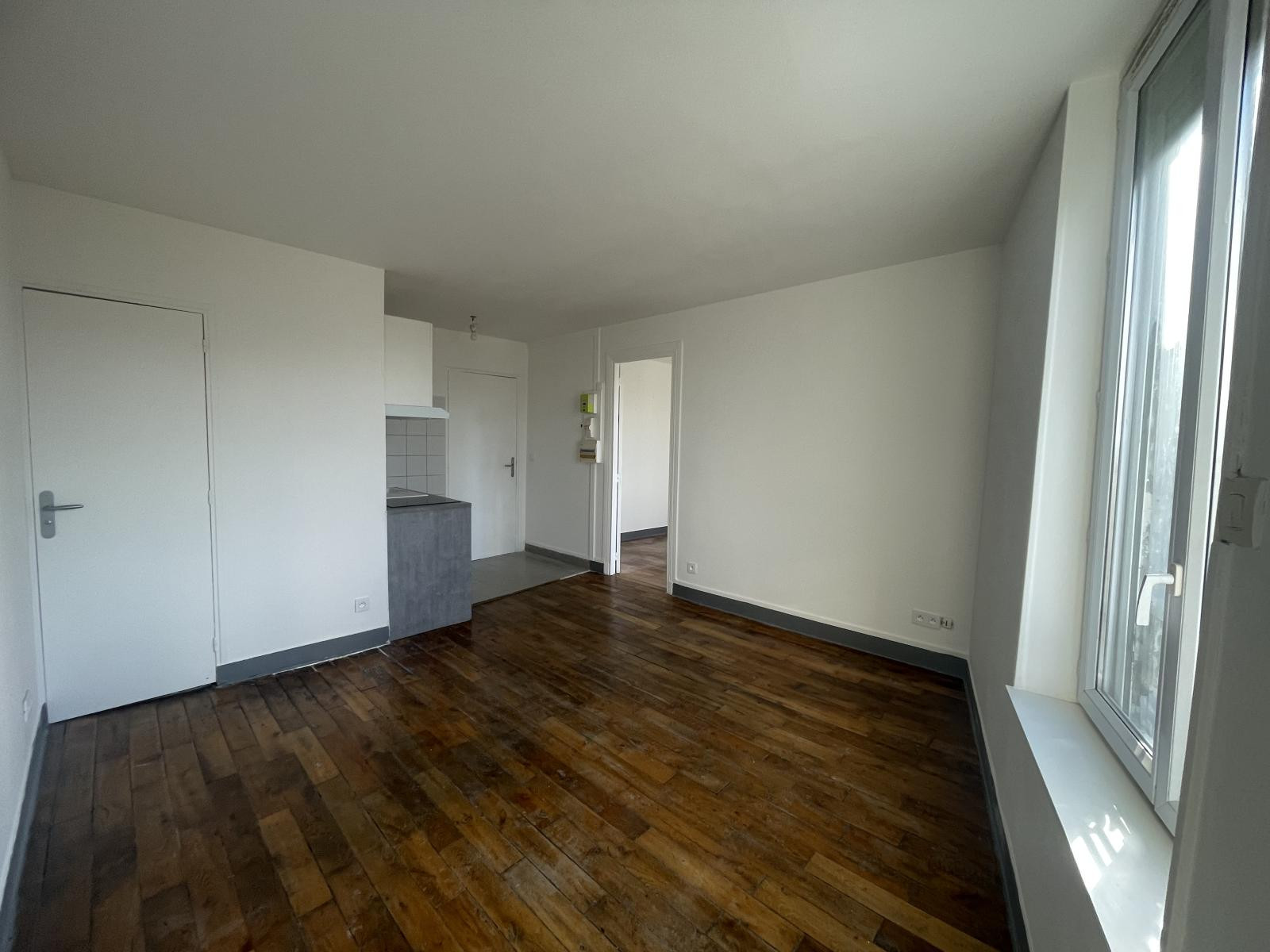 
                                                Location
                                                 Appartement au calme