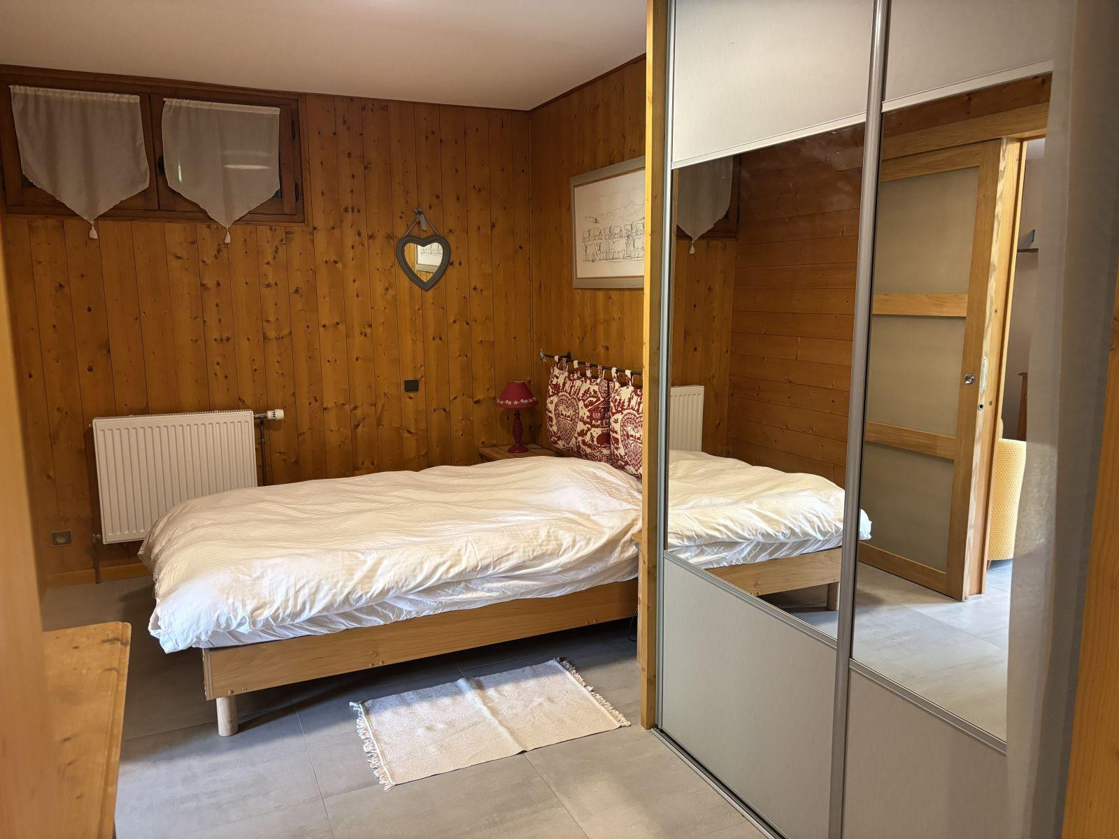 
                                                Location
                                                 Appartement au calme
