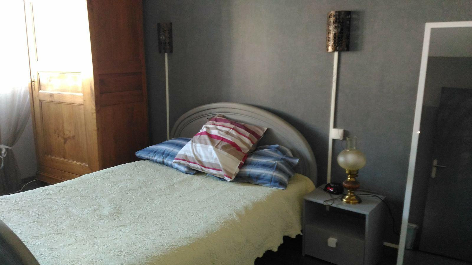 
                                                Location
                                                 Appartement au calme et lumineux