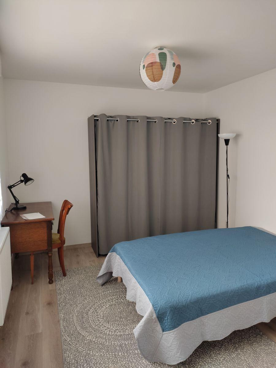 
                                                Location
                                                 appartement au calme, services à proxmité