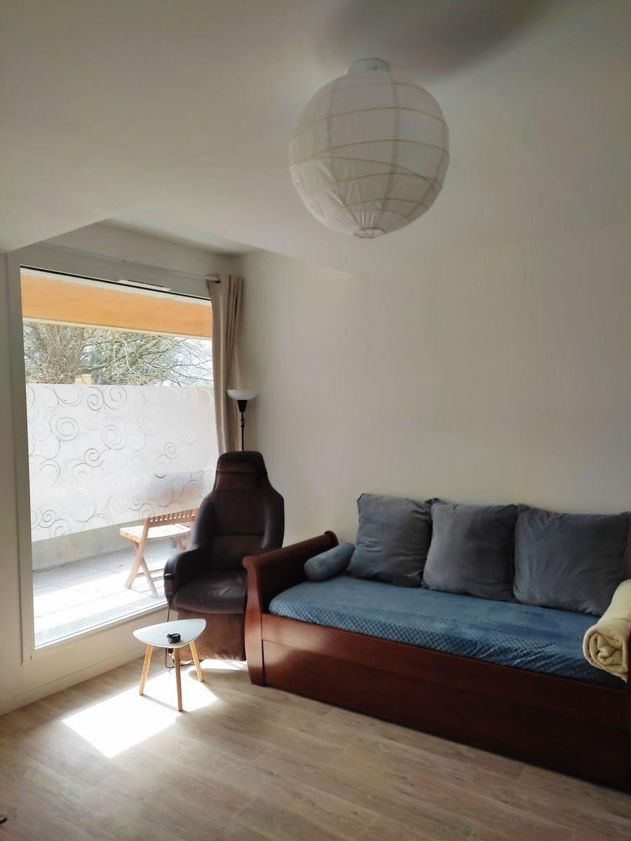 
                                                Location
                                                 appartement au calme, services à proxmité