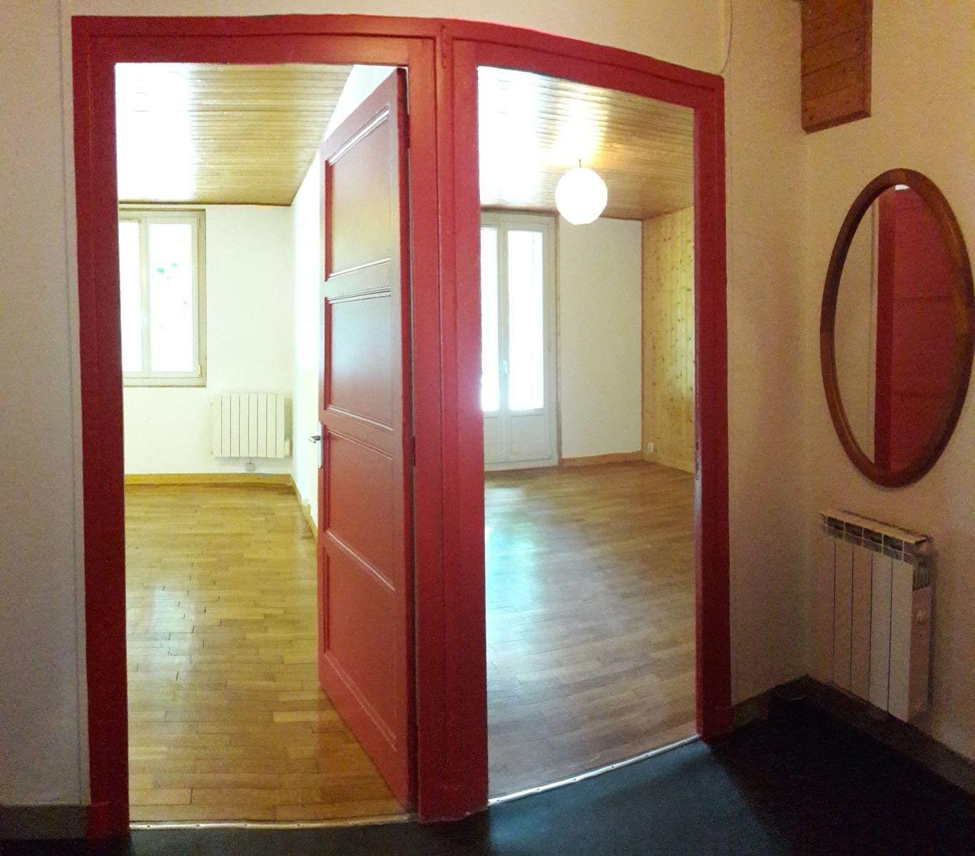 
                                                Location
                                                 APPARTEMENT AU CENTRE DE GRENOBLE