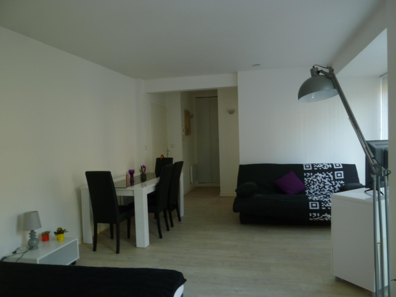 
                                                Location
                                                 APPARTEMENT AU CENTRE VILLE DE TROYES