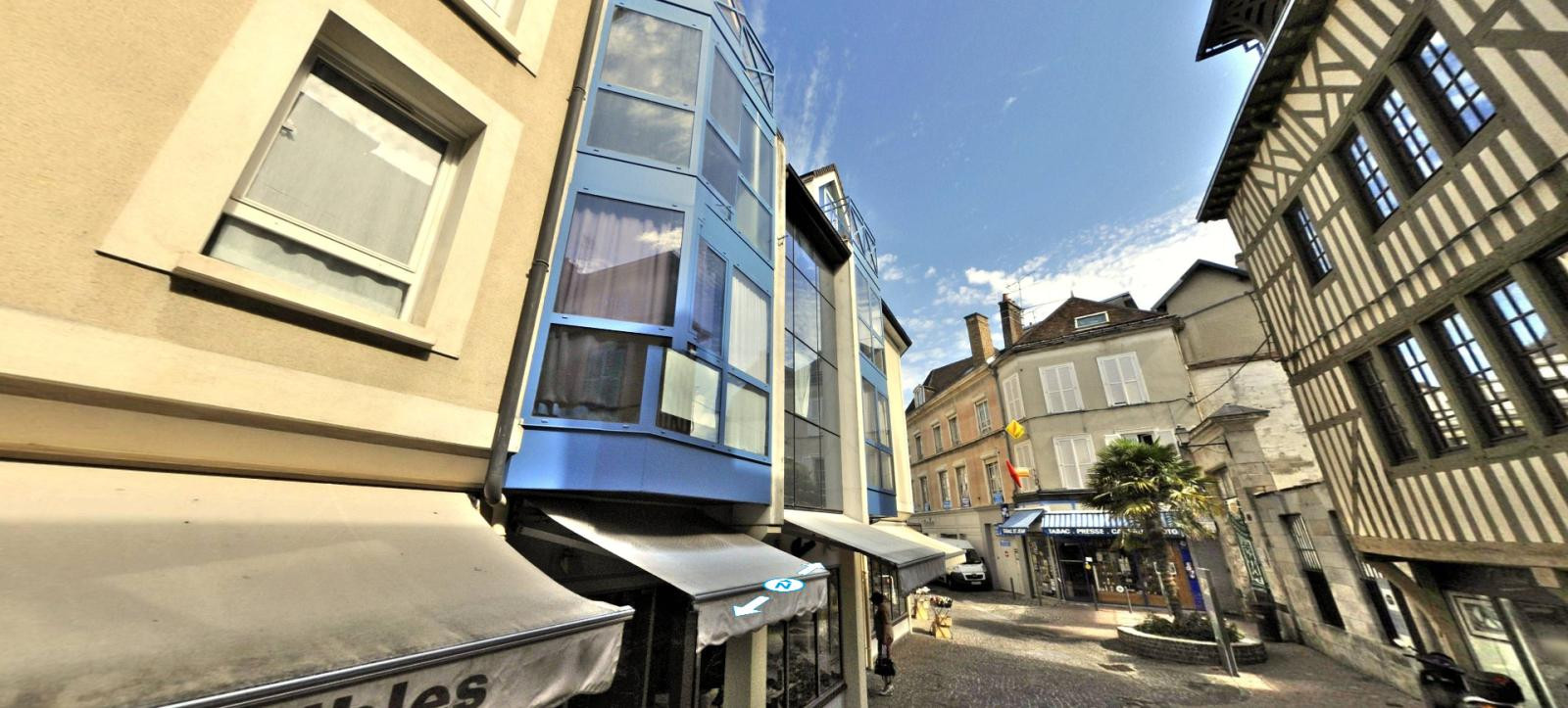 
                                                Location
                                                 APPARTEMENT AU CENTRE VILLE DE TROYES