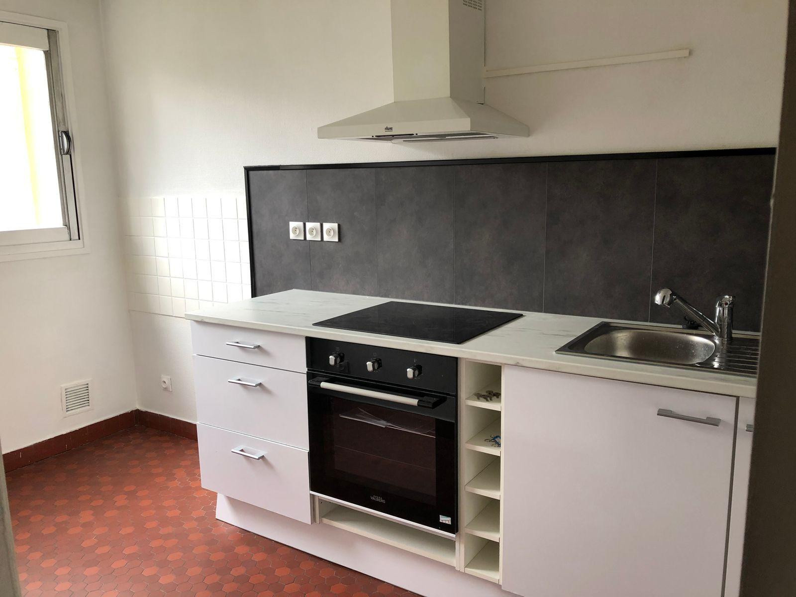 
                                                Location
                                                 Appartement avec belle vue
