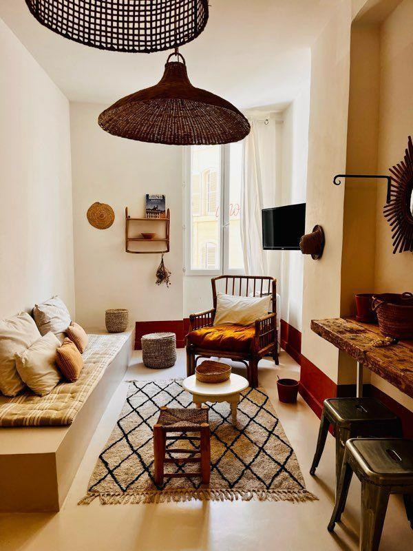 
                                                Location
                                                 Appartement avec EDF et wi-fi inclus