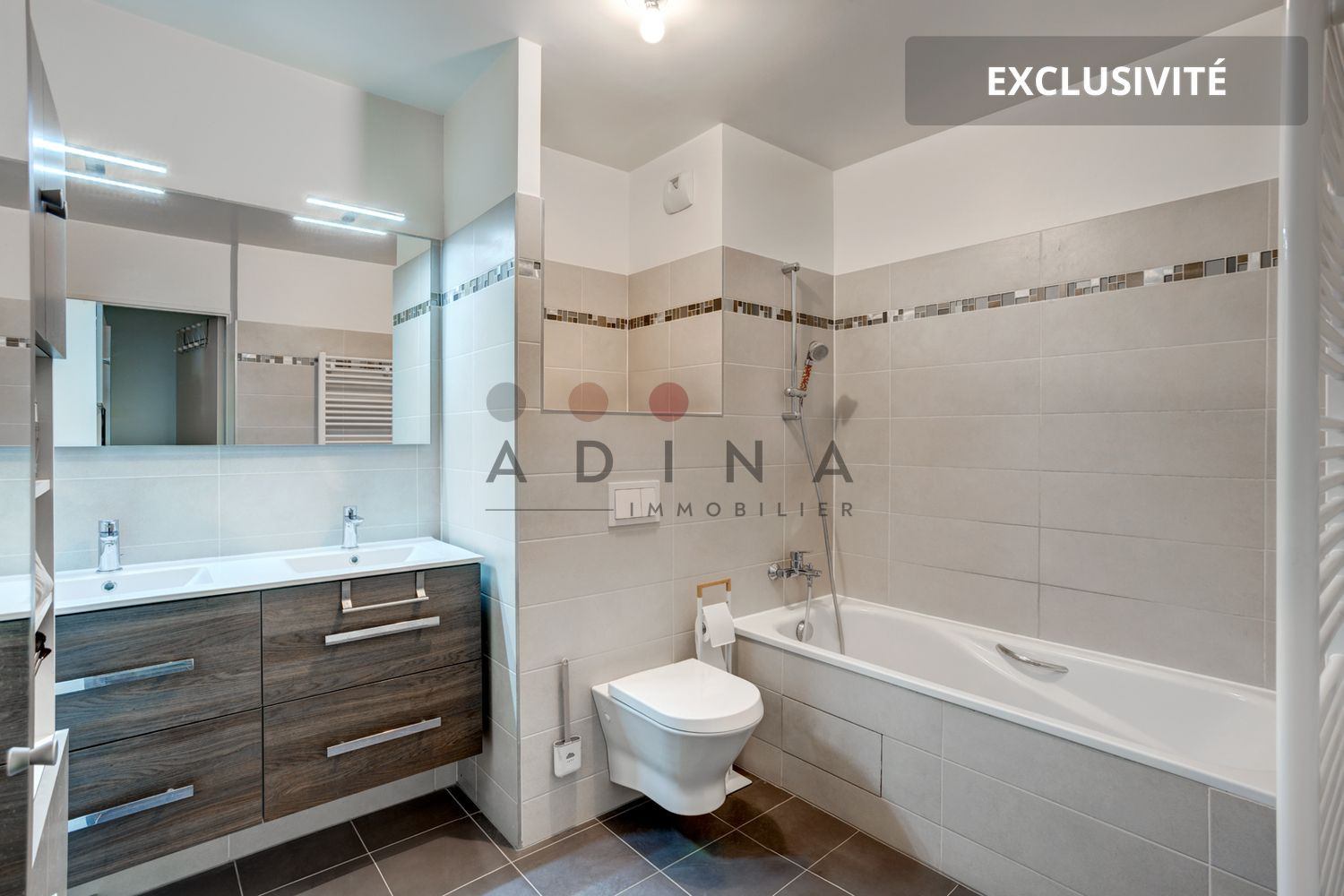 
                                                Vente
                                                 Appartement avec Extérieur Plein Sud